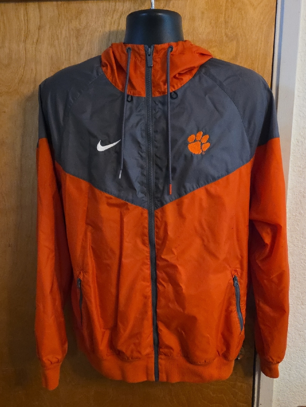 NIKE CLEMSON TIGERS WINDBREAKER FOOTBALL JACKET ORANGE/GRAY MENS LRG